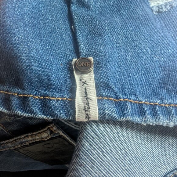 One Teaspoon | Mini Freelove Distressed Denim Skirt In Bleu Cult - Picture 10 of 16